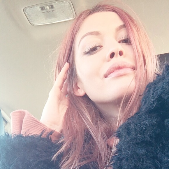 Meet your Posher, Ana - Picture 3 of 8